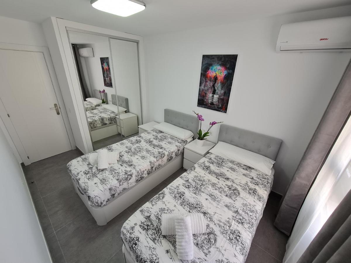 Modern 3 Bedroom Luxury Apartment In Torremolinos Exterior foto